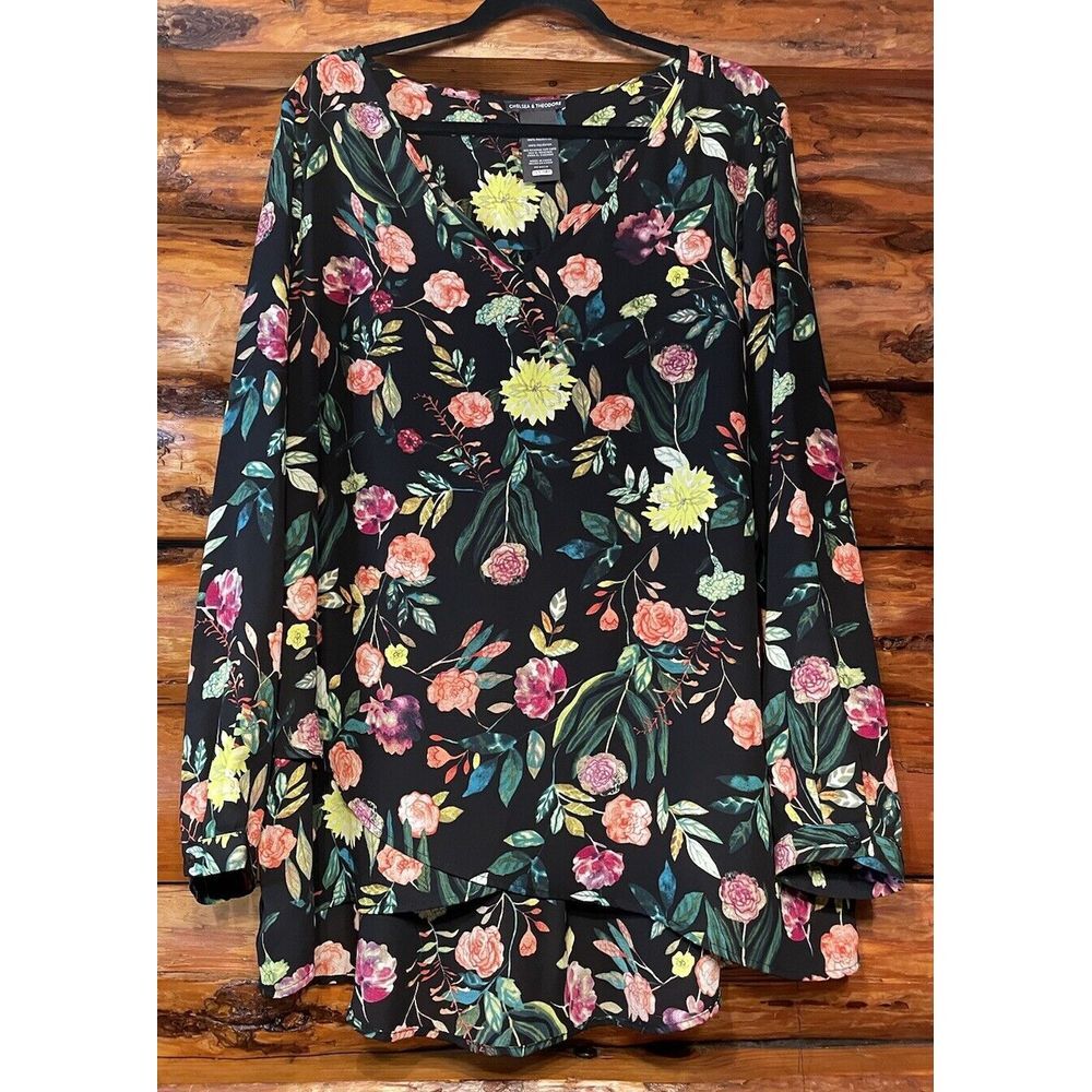 Chelsea & Theodore Black Floral Blouse‎ Size 2XL